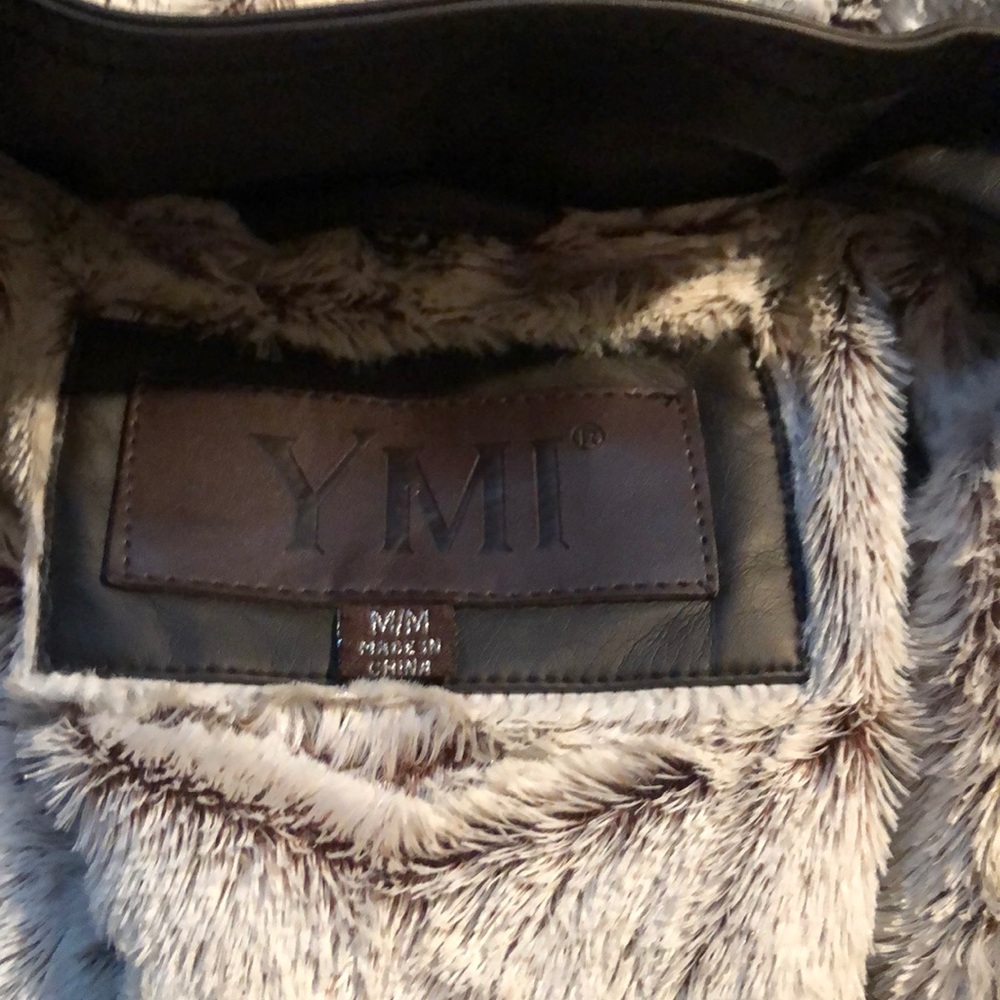 Leather jacket - Picture 2 of 4